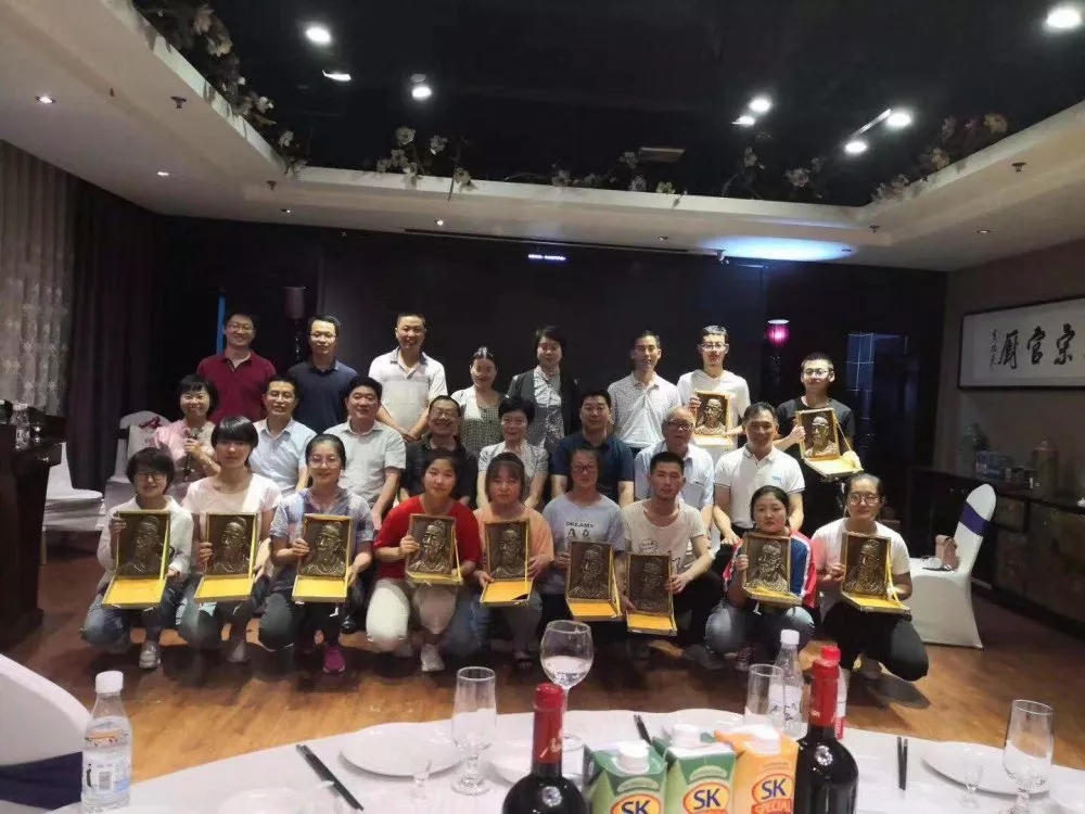 ���CʡƽȪ�ЌW(xu��)�������d�A���W(xu��)������w��ϼ�ώ�һ�Ѕ��^���w�Ƽ�